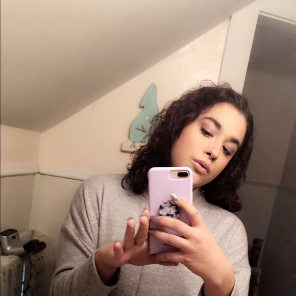 Meet your Posher, Kris - Picture 1 of 1